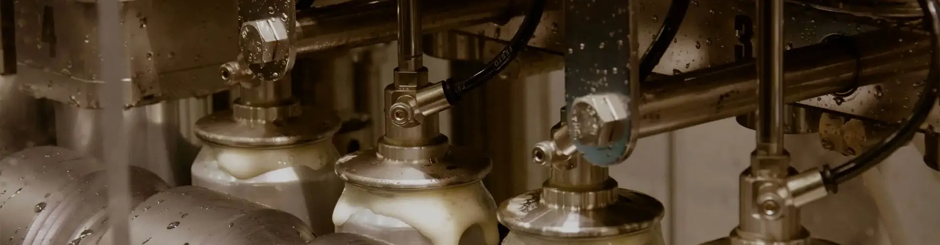 Bannière Contact us